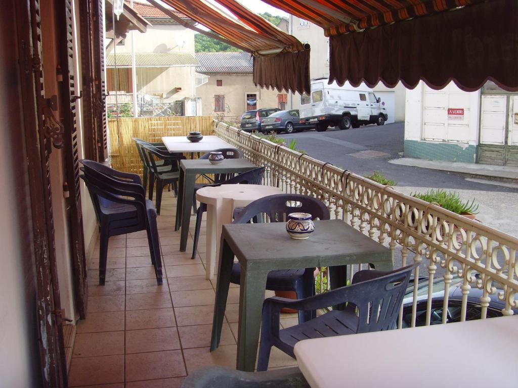 Restaurace v ubytování Le Bravard