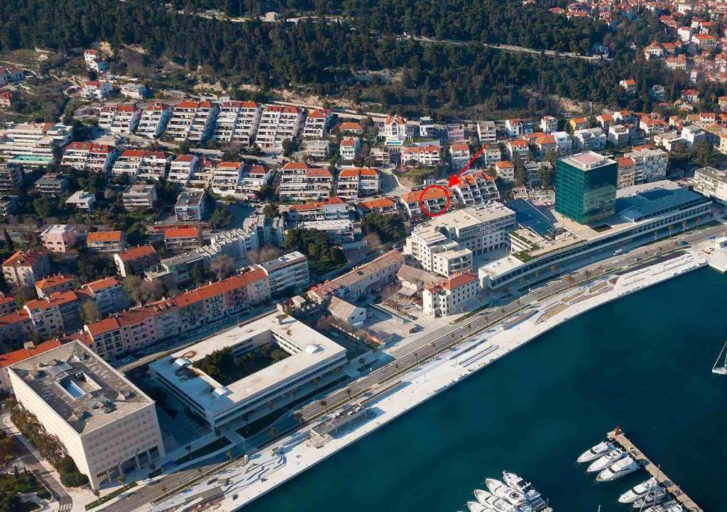 Nespecifikovaný výhled na destinaci Split nebo výhled na město při pohledu z apartmánu