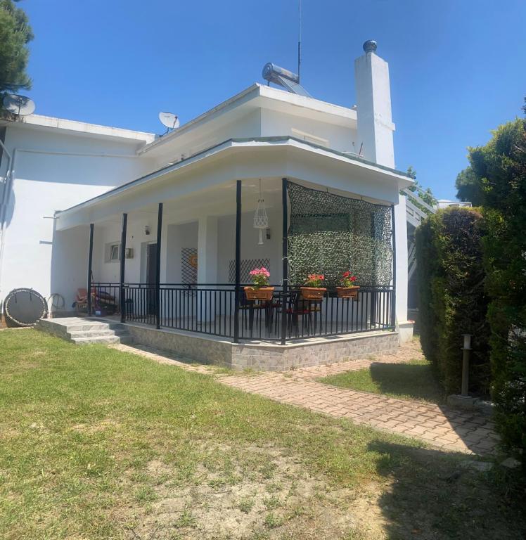 House with a garden view in Durres, Durrës Updated 2024 Prices