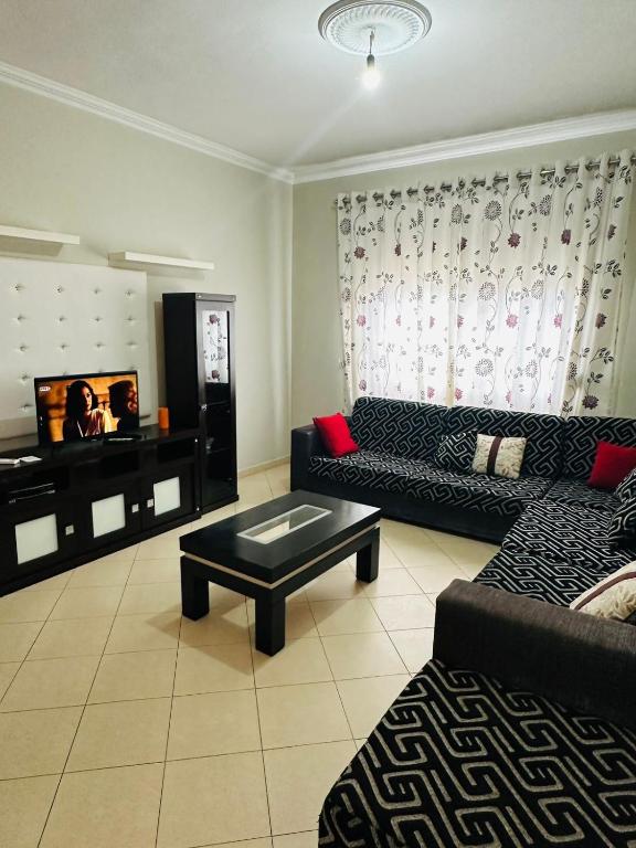 Proper Home - Image 5