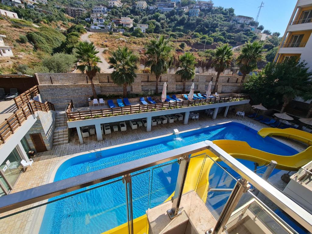 Holiday One Bedroom Sea View Apartment Vlore - Image 4