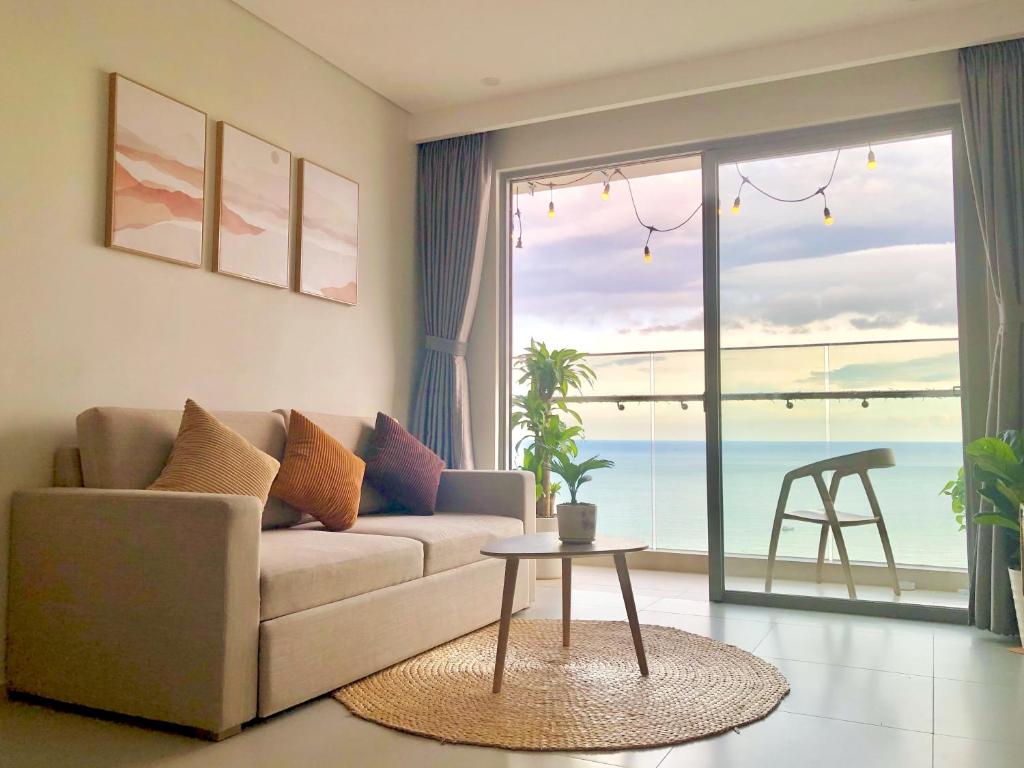 The Sóng Ocean View Apartment - TripTrip Homestay
