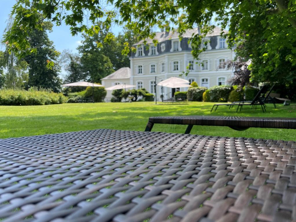 Zahrada ubytování Hôtel Château Cléry