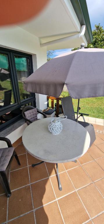 Balkón nebo terasa v ubytování El Pastizal de Gijón con Finca, BBQ, FKK y Piscina Privada - VV-2608-AS