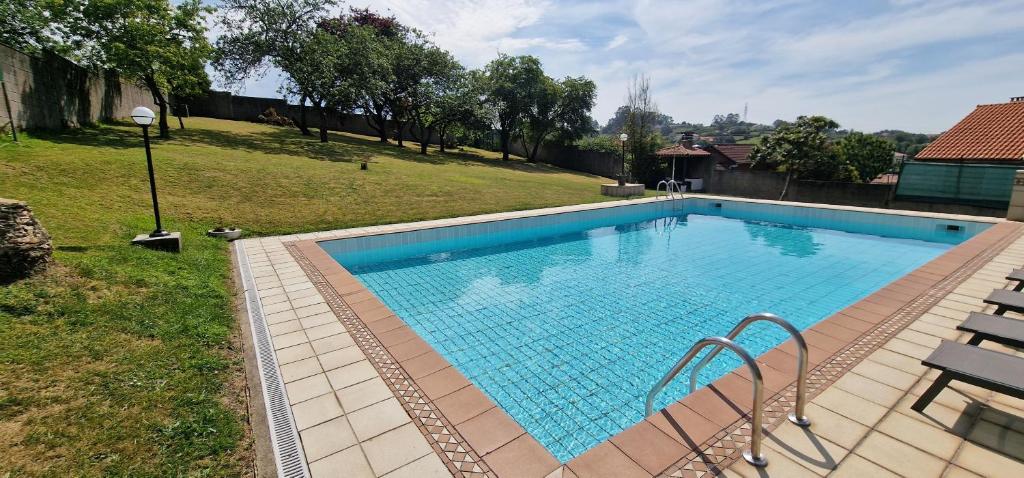 Bazén v ubytování El Pastizal de Gijón con Finca, BBQ, FKK y Piscina Privada - VV-2608-AS nebo v jeho okolí