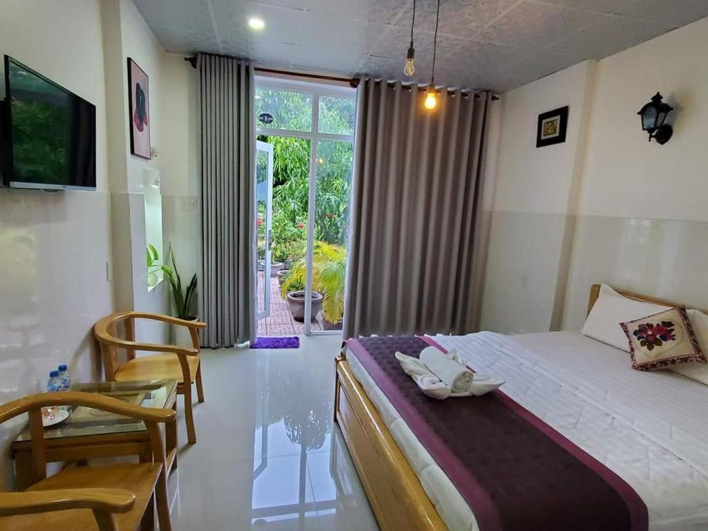 Giường trong phòng chung tại BinhYen Homestay