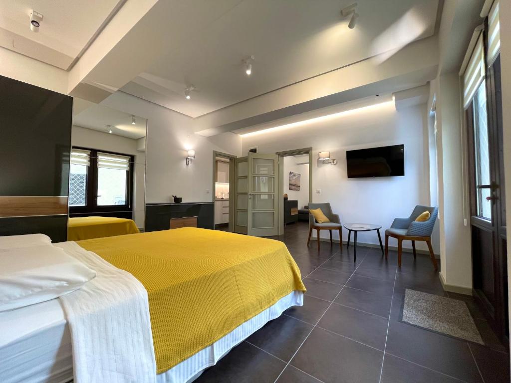 Uma cama ou camas num quarto em Kotor Center W