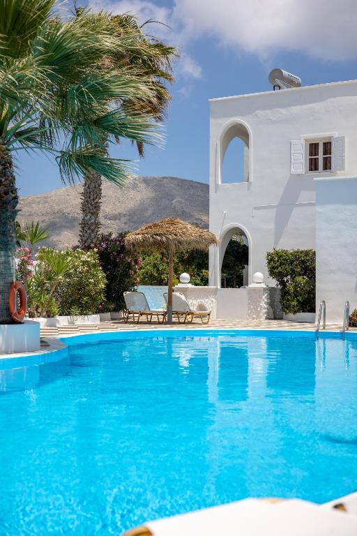 Bazén v ubytování Blue Life Hotel nebo v jeho okolí
