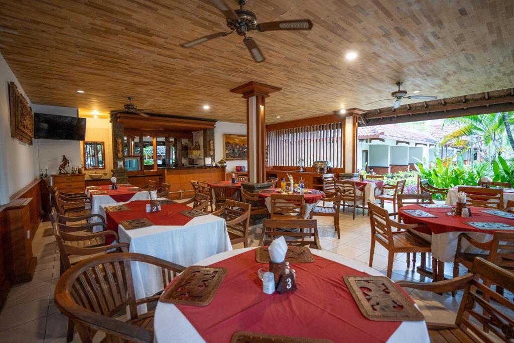 Restaurace v ubytování Hotel Sinar Bali Legian