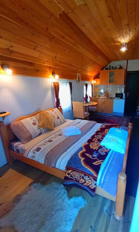 Postel nebo postele na pokoji v ubytování Apartments Sipcic
