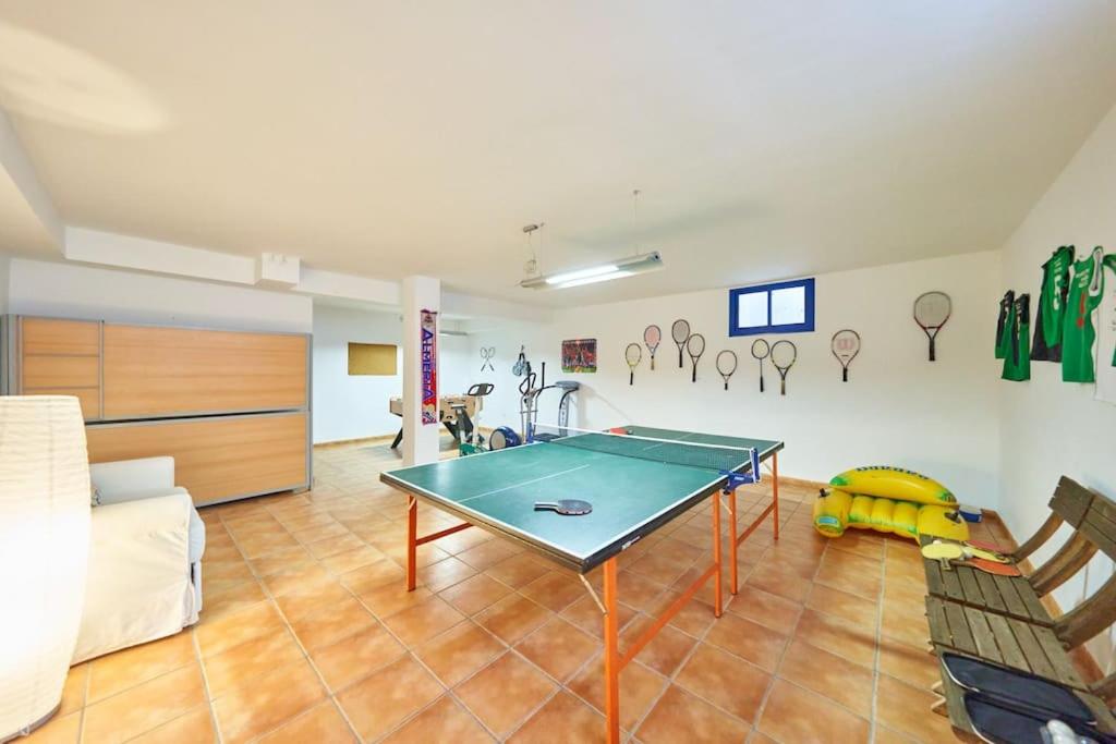 Stolný tenis v ubytovaní Casa de Los Pinos alebo v jeho okolí