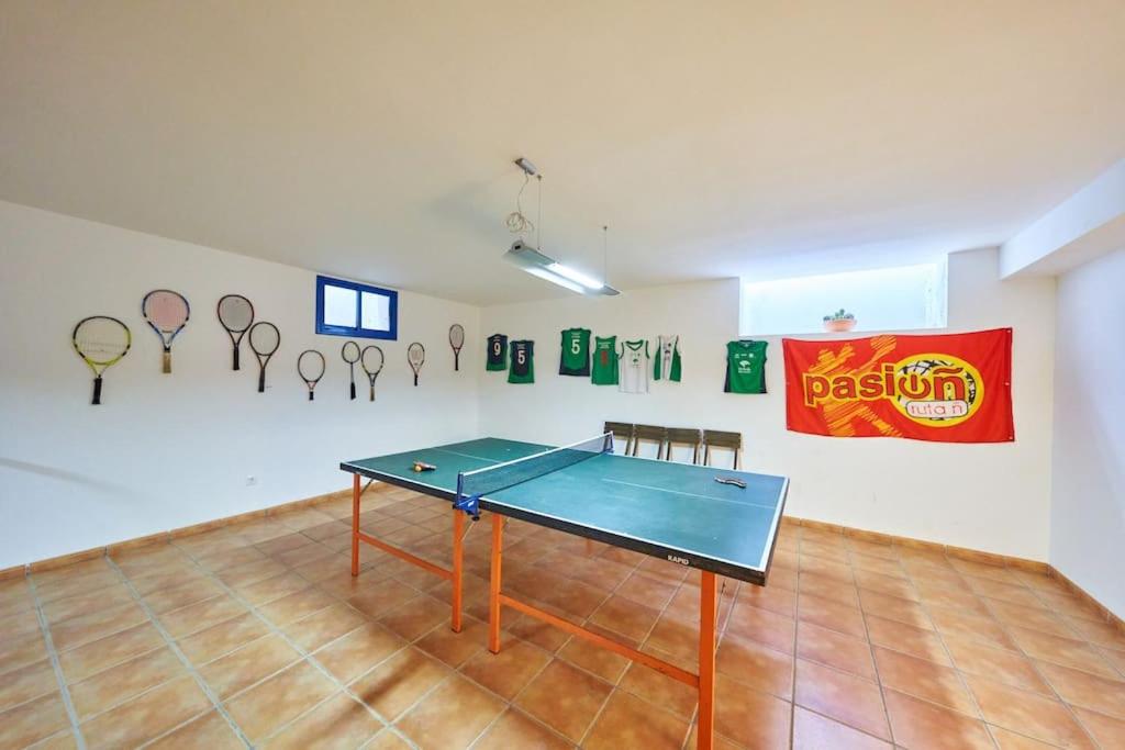 Stolný tenis v ubytovaní Casa de Los Pinos alebo v jeho okolí