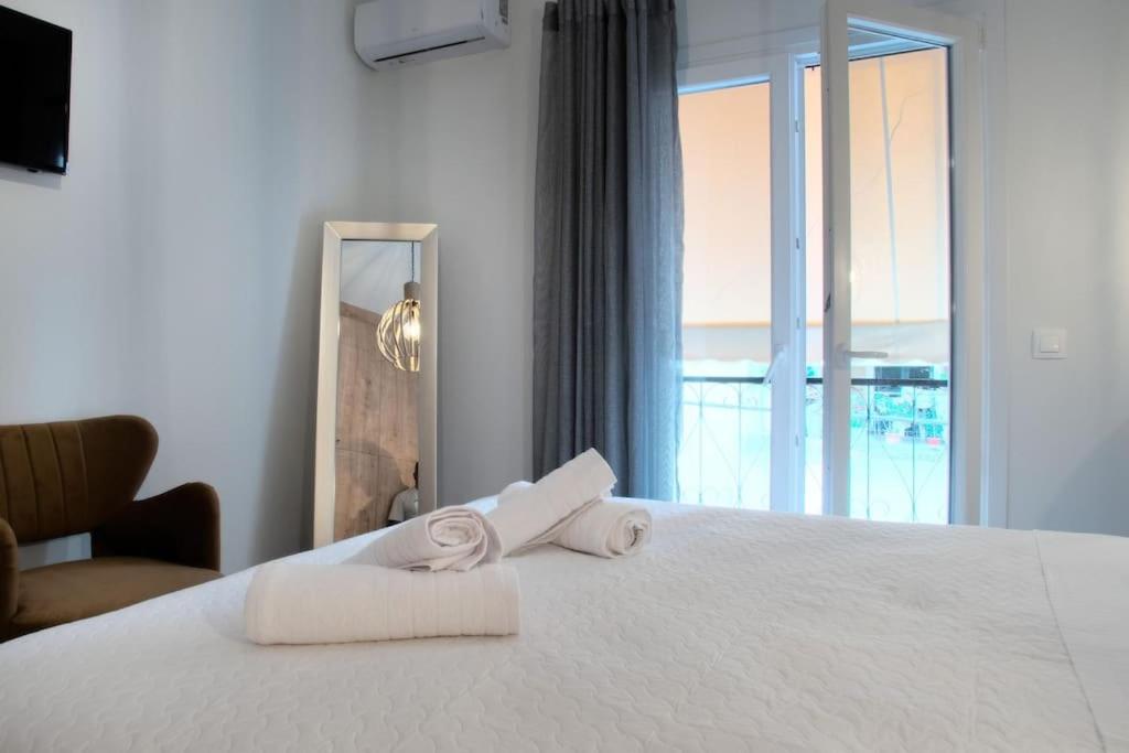 Postel nebo postele na pokoji v ubytování Thiama Apartment in Corfu Port