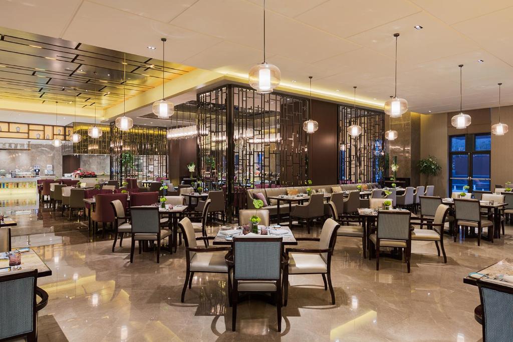 Restaurace v ubytování Maanshan Wanda Realm Hotel