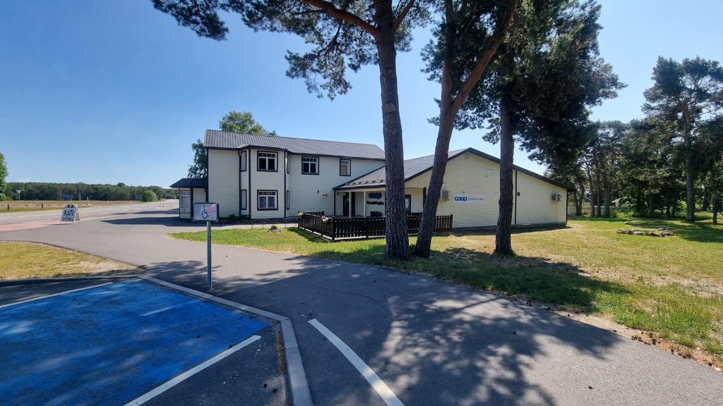 Budova, kde se penzion – hostinec nachází