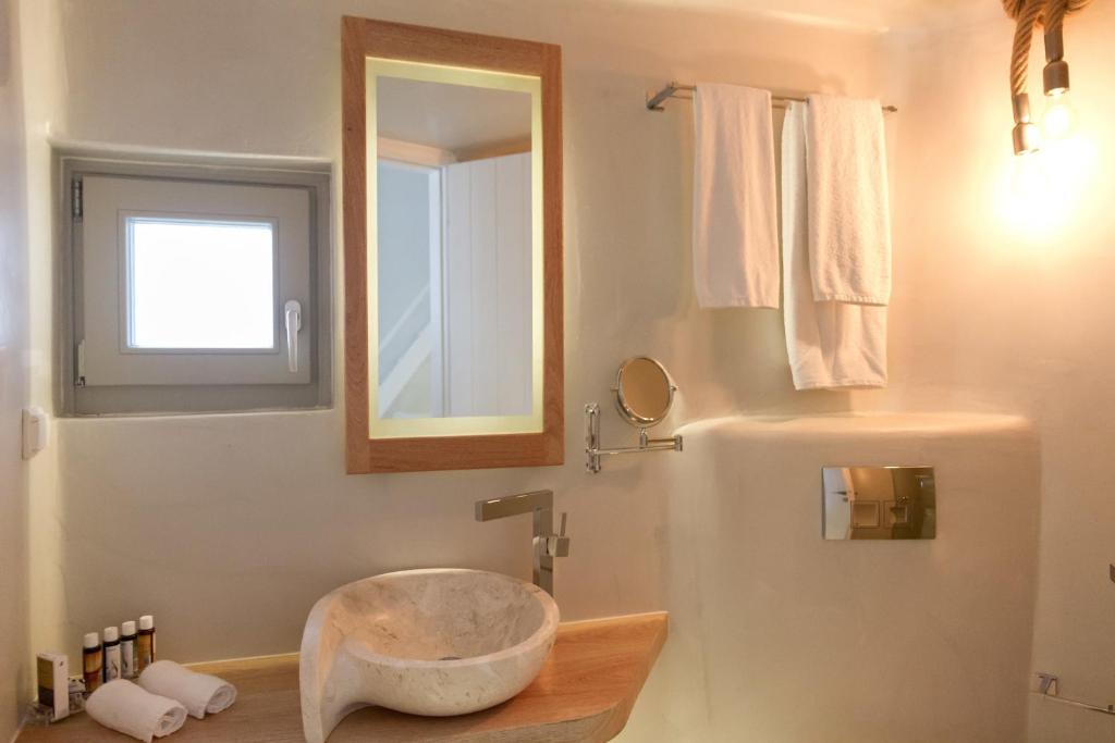 La Perla Villas and Suites - Adults Only - 4