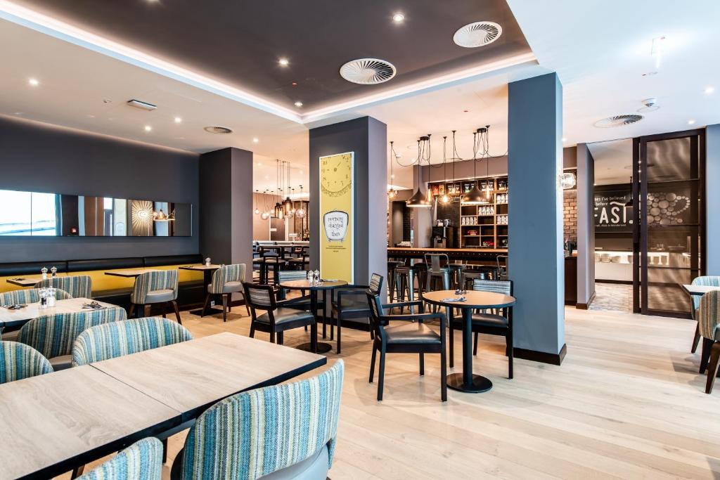 Premier Inn Leipzig City Oper - Resim 4