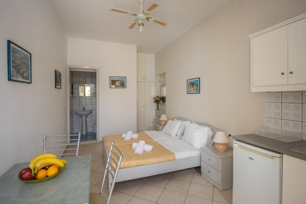 Kuchyň nebo kuchyňský kout v ubytování Cosmi Apts Gouves by Estia