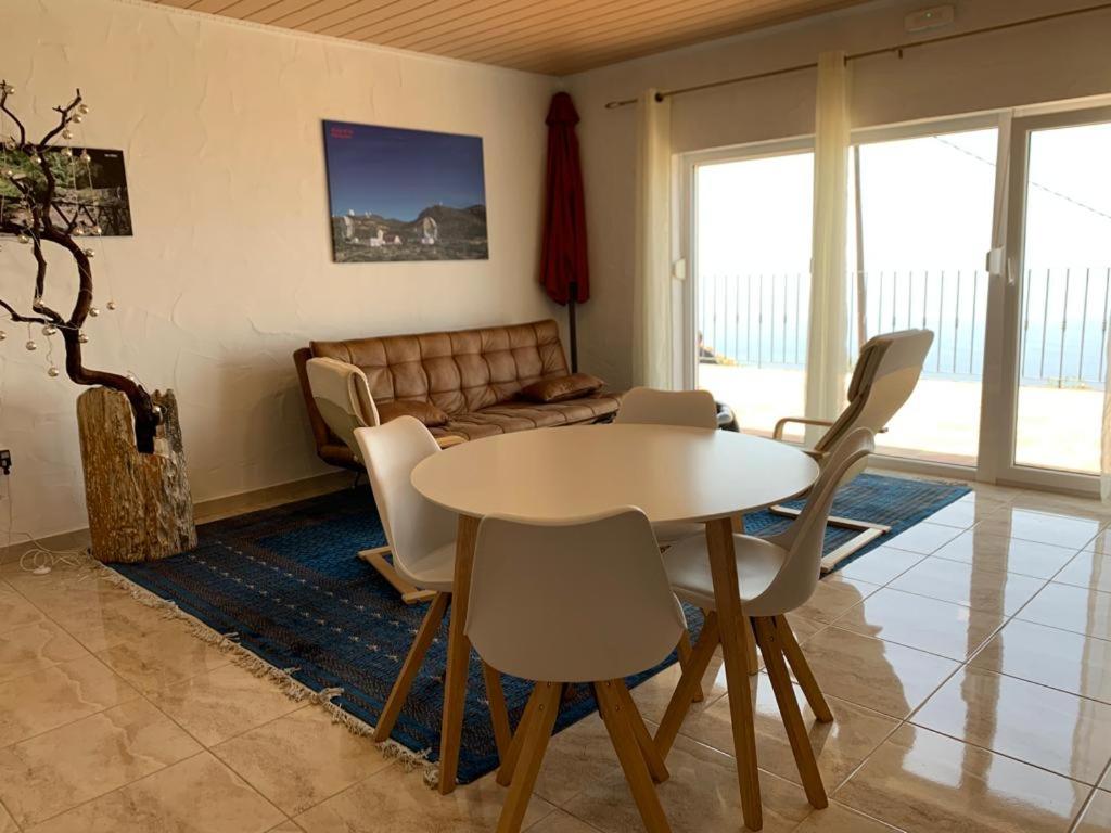 Posezení v ubytování HRlos Piratas - Ferien Haus La Palma - GOOD WLAN !!