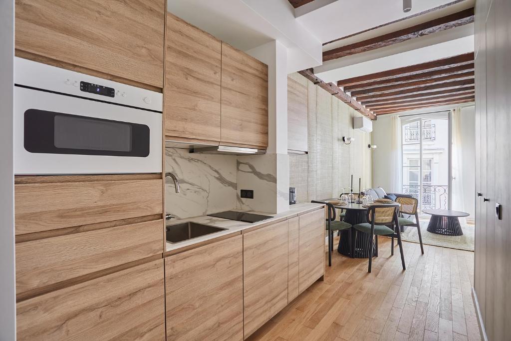 Residence Center of Paris by Studio prestige - Deluxe Family Room
