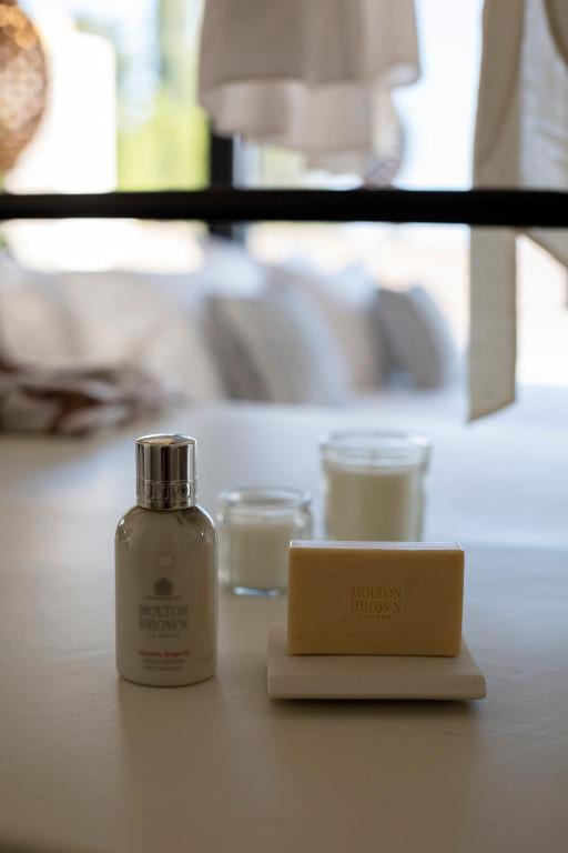 Zdjęcie z galerii obiektu Amahle Luxury Villas w mieście Andipáta Erísou