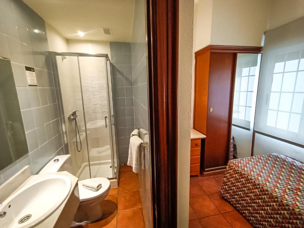Koupelna v ubytování Hotel Can Solé
