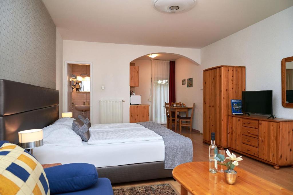 Postel nebo postele na pokoji v ubytování Apartman Brigitte Bükfürdő