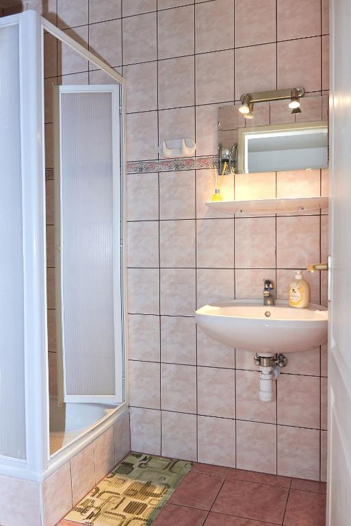 Koupelna v ubytování Apartman Brigitte Bükfürdő