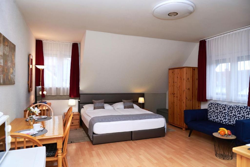 Postel nebo postele na pokoji v ubytování Apartman Brigitte Bükfürdő