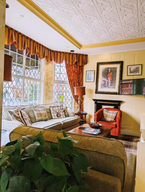 Brookside Hotel & Restaurant ,Suitable for Solo Travelers Couples Educational Groups & Families welcome - Resim 29