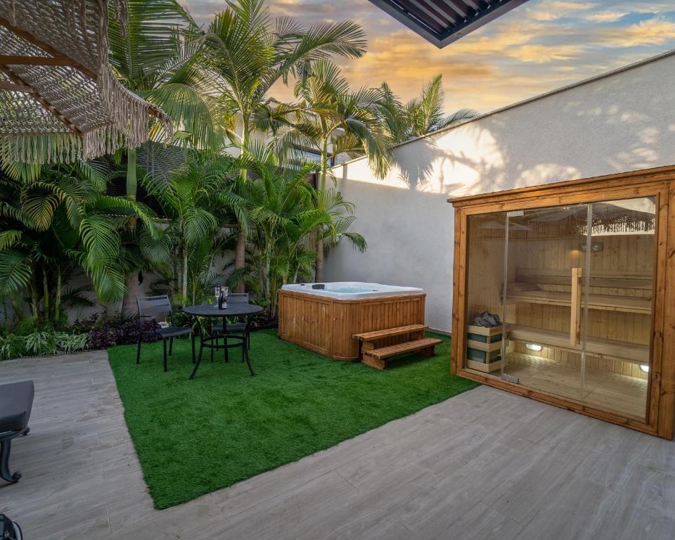 Dream Island Spa & Health Resort - Emerald Garden Suite Met Spa -bad En Privésauna