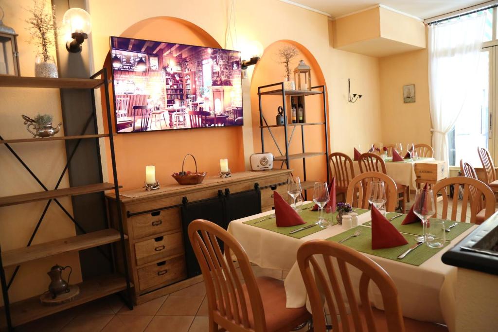 TV a/nebo společenská místnost v ubytování Al Pozz Boutique Resort