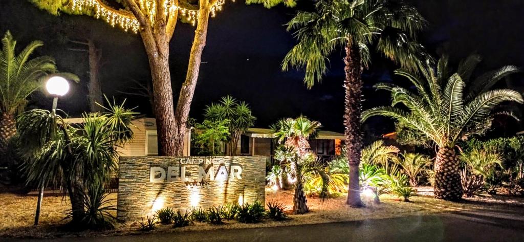 Zahrada ubytování HappyMobilhome Argelès-sur-mer -plage à 500m- Camping 4 étoiles Del Mar