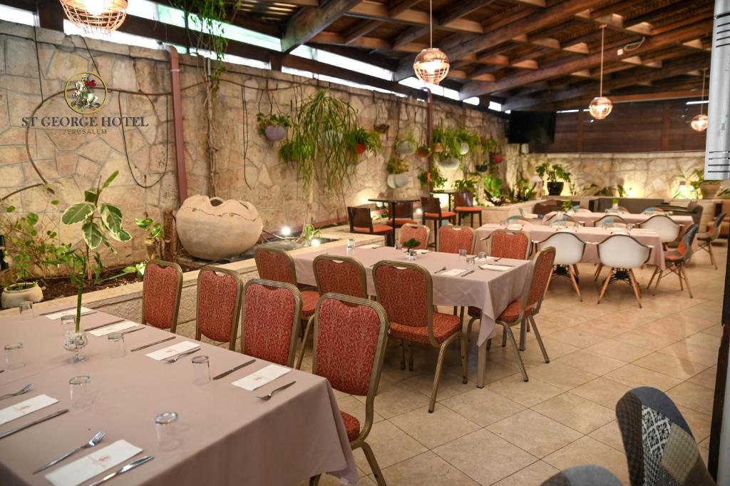 Restaurace v ubytování St. George Hotel