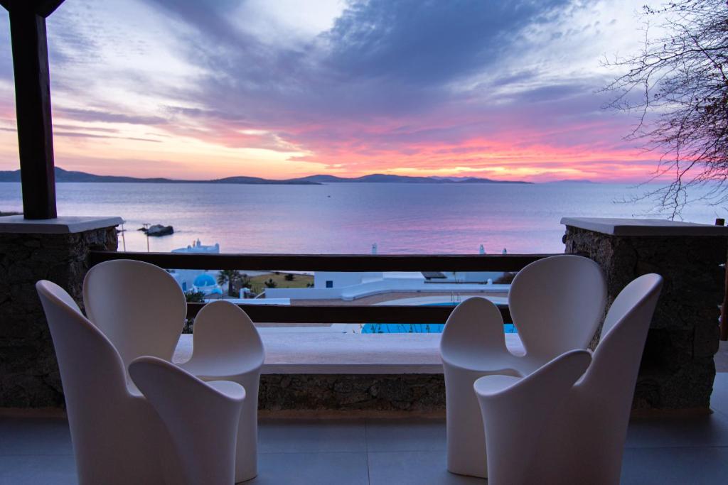 Villa Chloe - Private Beachfront Villa