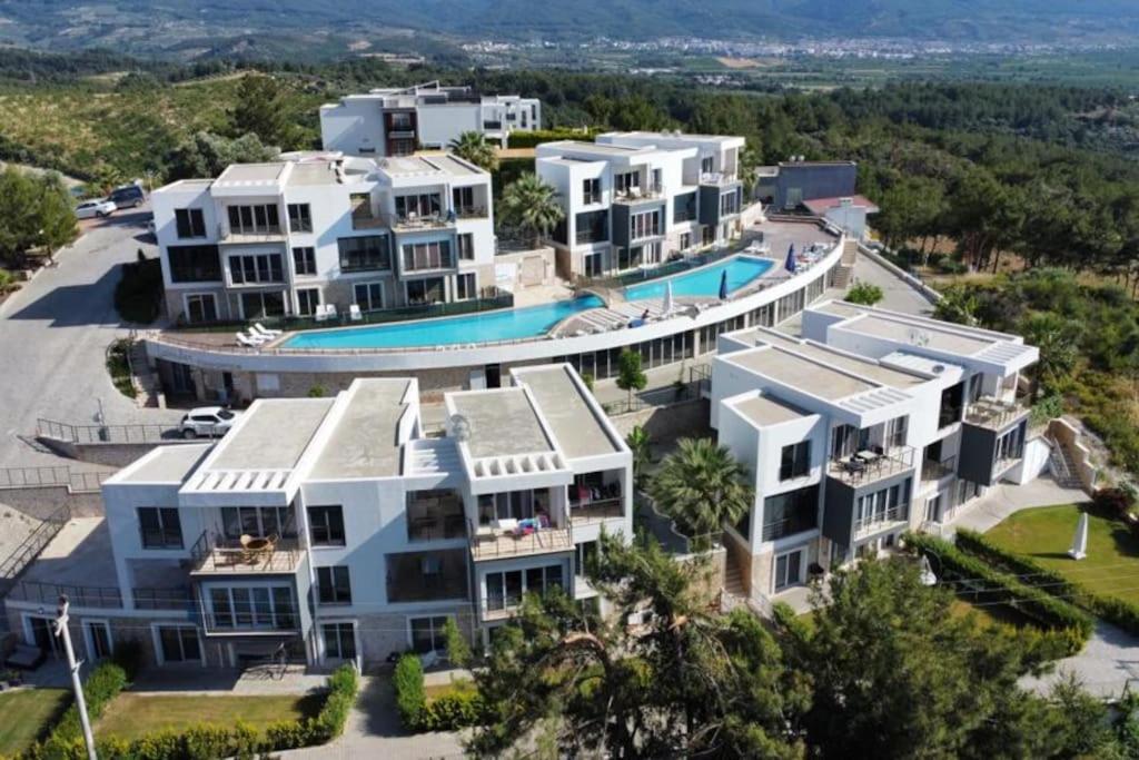 4 Sleeps, Villa with Turkish Bath and Gym, in Kuşadası AWZ 333