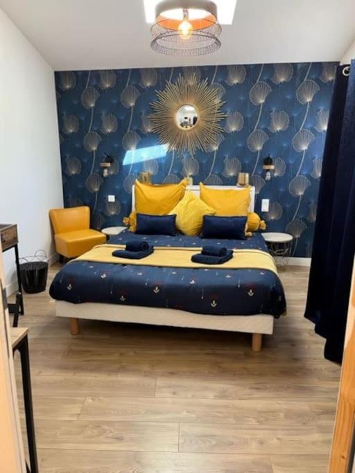 Photo de la galerie de l'établissement Chambre spacieuse à Dinard, à Dinard