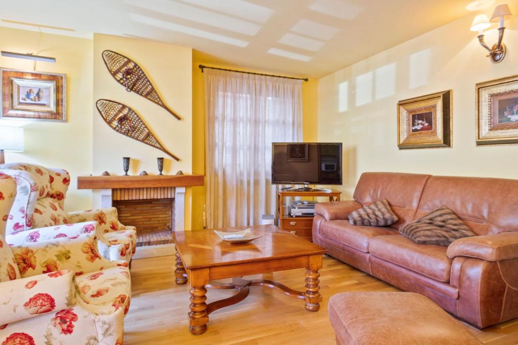 Luderna - Apartamento D3 Creu de Canillo - Three-Bedroom Apartment