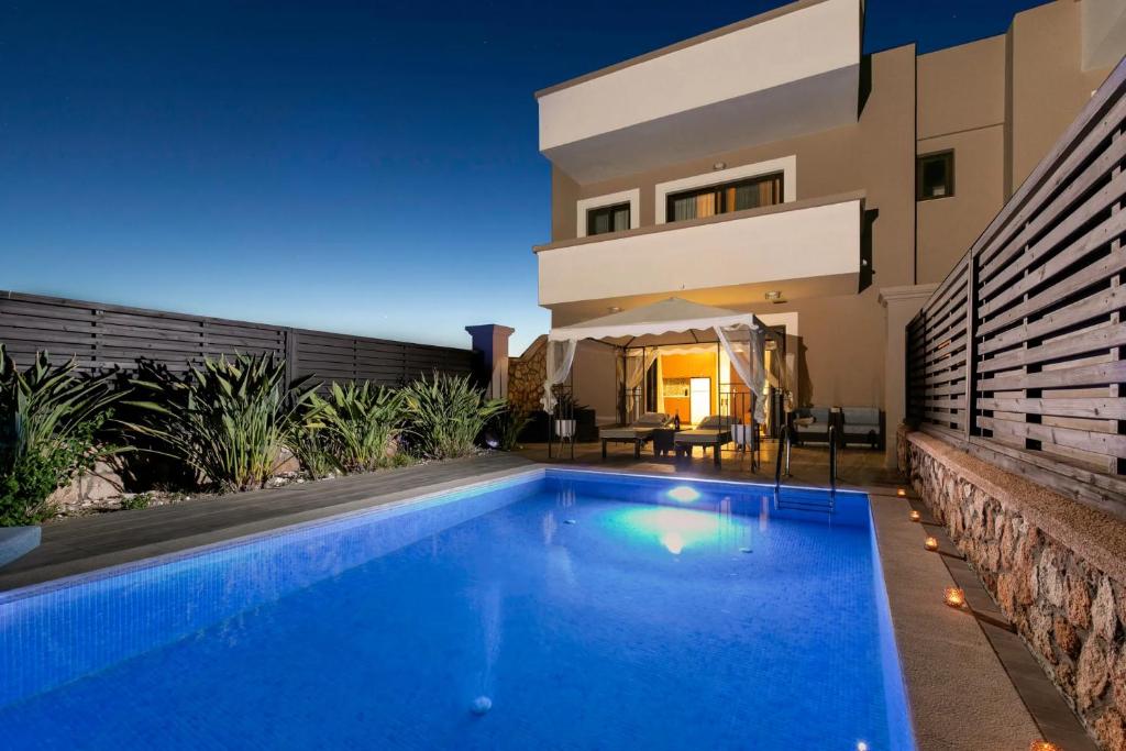 The swimming pool at or close to Al Mare Villas
