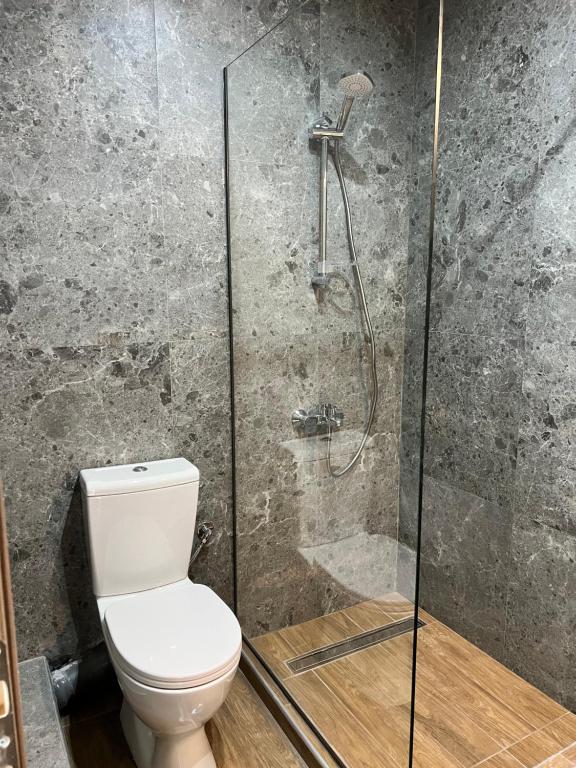 Aurora Apartments - 8