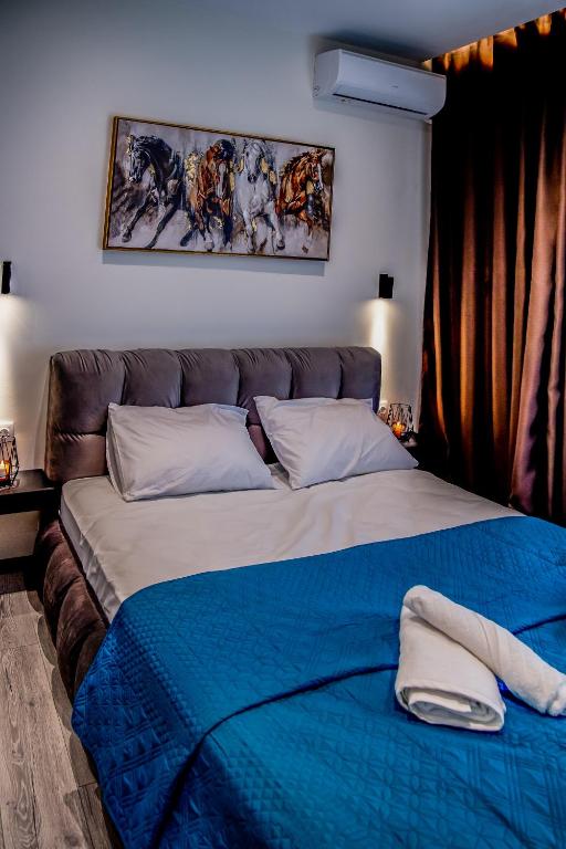 Diamond Suites 32 - 2