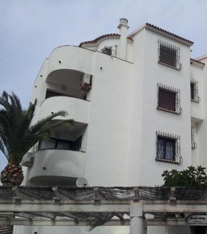 En Denia, urbanización el palmar con piscina, toboganes y ...