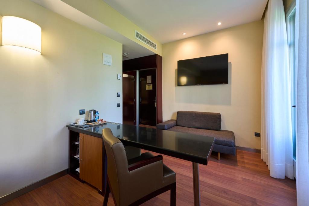 Catalonia El Pilar - Resim 43