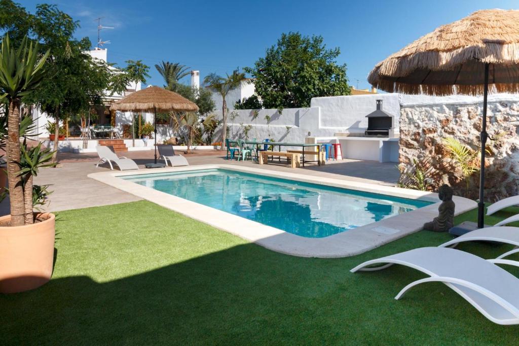 Booking.com: Vakantiehuis Casa con piscina privada, para 12 ...