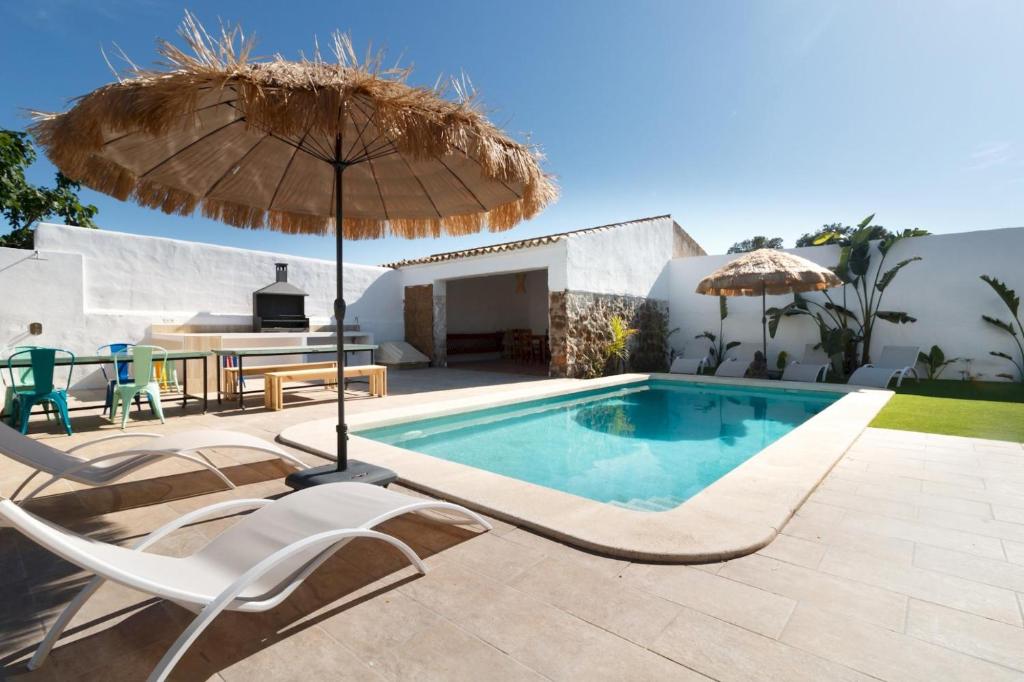 Booking.com: Vakantiehuis Casa con piscina privada, para 12 ...