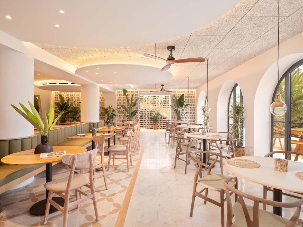 Restaurace v ubytování Bella Colina I Vintage Hotel 1953
