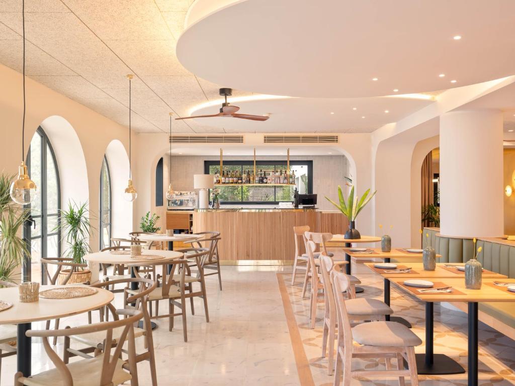 Restaurace v ubytování Bella Colina I Vintage Hotel 1953
