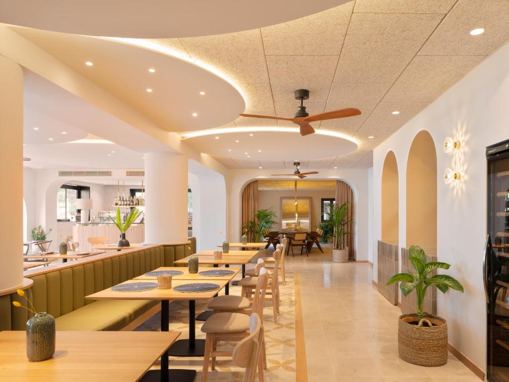 Restaurace v ubytování Bella Colina I Vintage Hotel 1953
