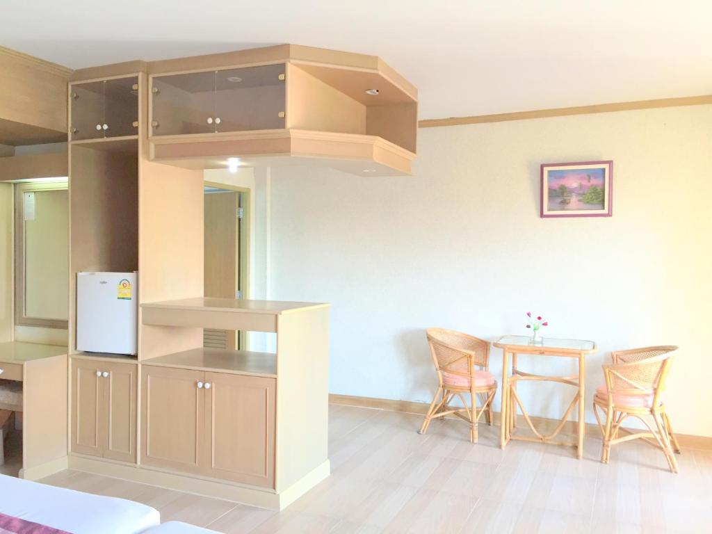 Kuchyň nebo kuchyňský kout v ubytování Takiab Beach Resort