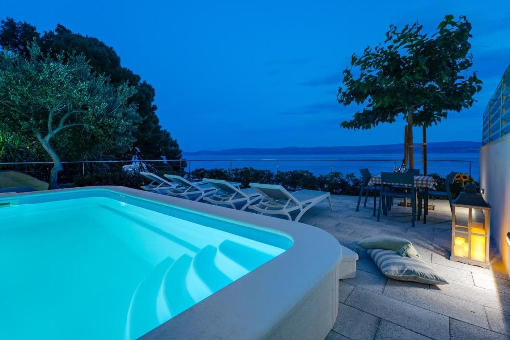 Bazén v ubytování "Villa Del Mar" Beach Villa nebo v jeho okolí